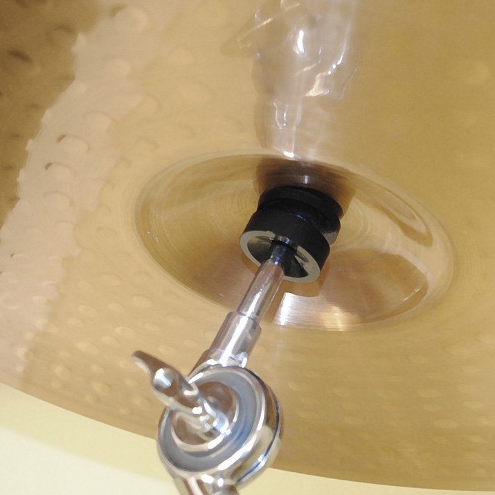 CymbalChief - monteret på bækkenstativ, vist med bækken sat på