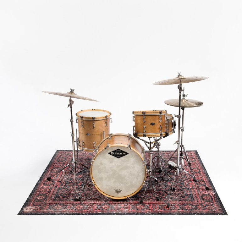 DRUMnBASE Vintage Persian Trommetæppe - Black Red
