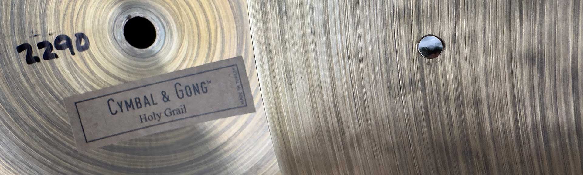 Cymbal and Gong bækkener tæt på