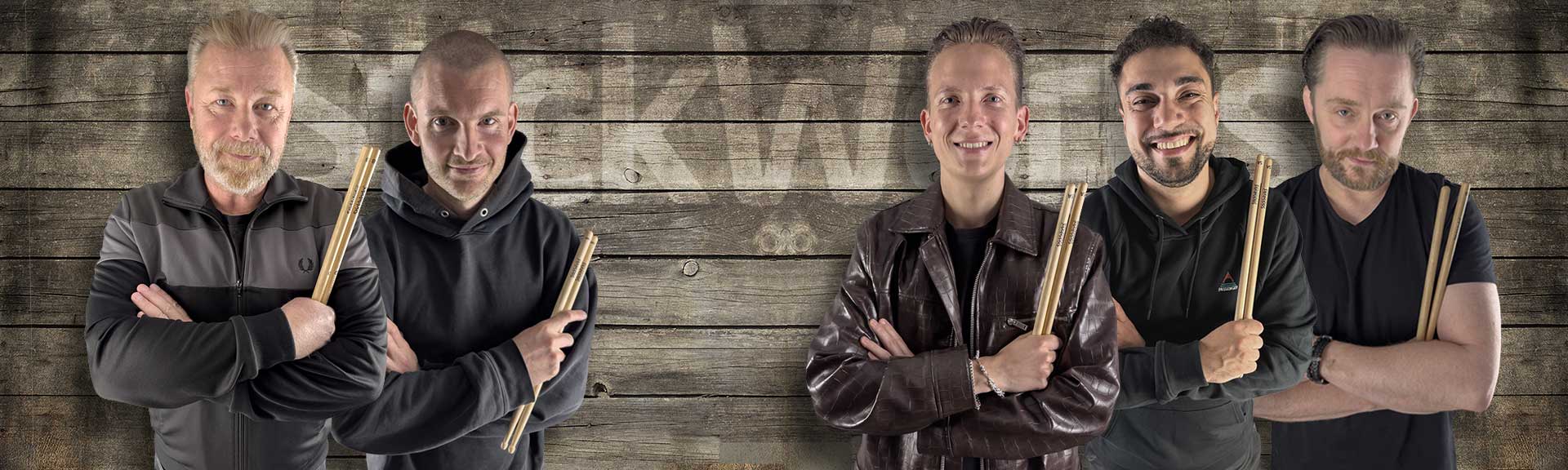 StickWorks endorsers op af væg - Søren Friis Larsen, Anders Meinhardt, Frederik Rasted, Sebastian Dideriksen, Simon Vilmar, Peter Düring, Dennis Buhl