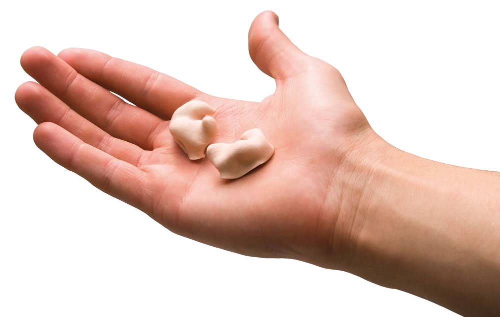 Formst&oslash;bte &oslash;repropper i h&aring;nden